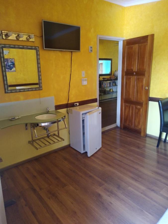 فندق The Lighthouse At Casa Max بوكاس تاون المظهر الخارجي الصورة